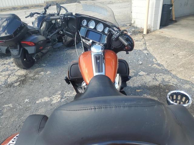 2019 HARLEY-DAVIDSON FLHTCUTG 1HD1MAF12KB858901