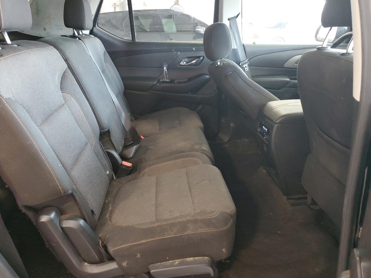 CHEVROLET TRAVERSE LS