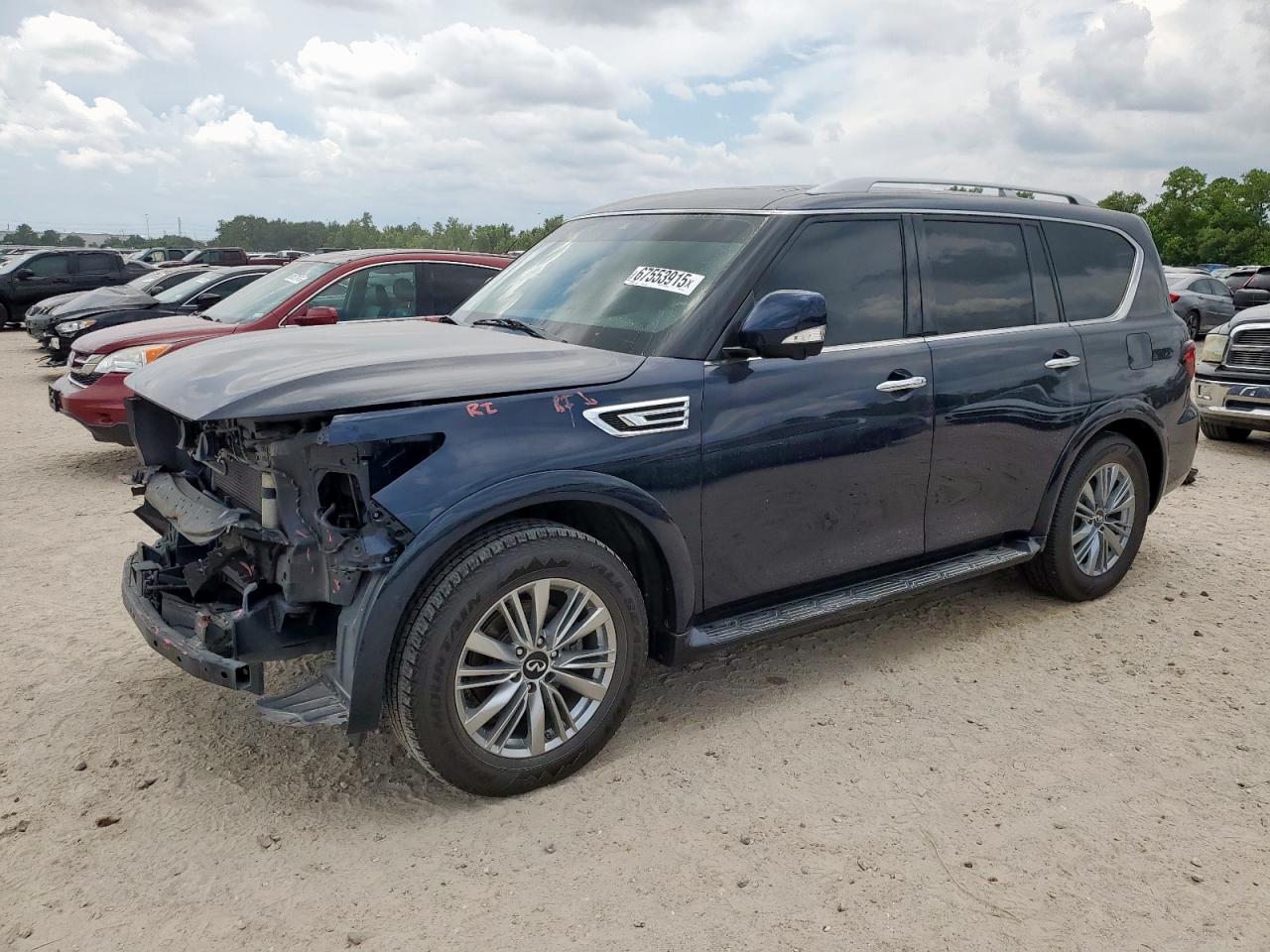 INFINITI QX80 LUXE