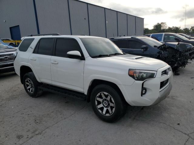 2023 TOYOTA 4RUNNER SE JTEPU5JR2P6153978