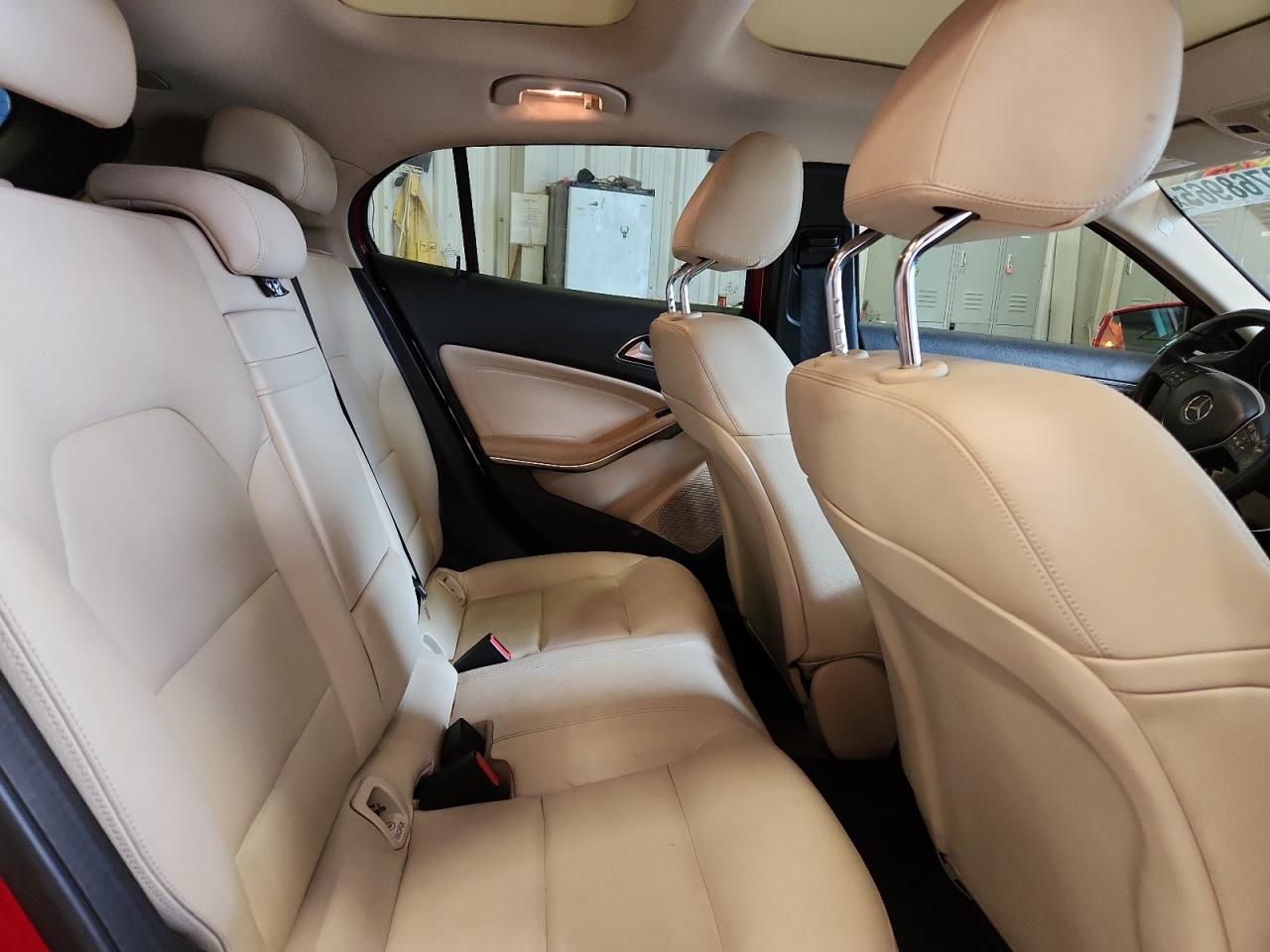 MERCEDES-BENZ GLA-CLASS 250 4MATIC