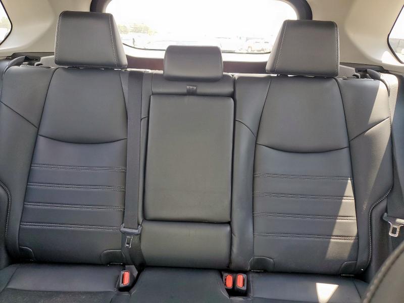 2021 TOYOTA RAV4 XLE P 2T3C1RFV2MW103987