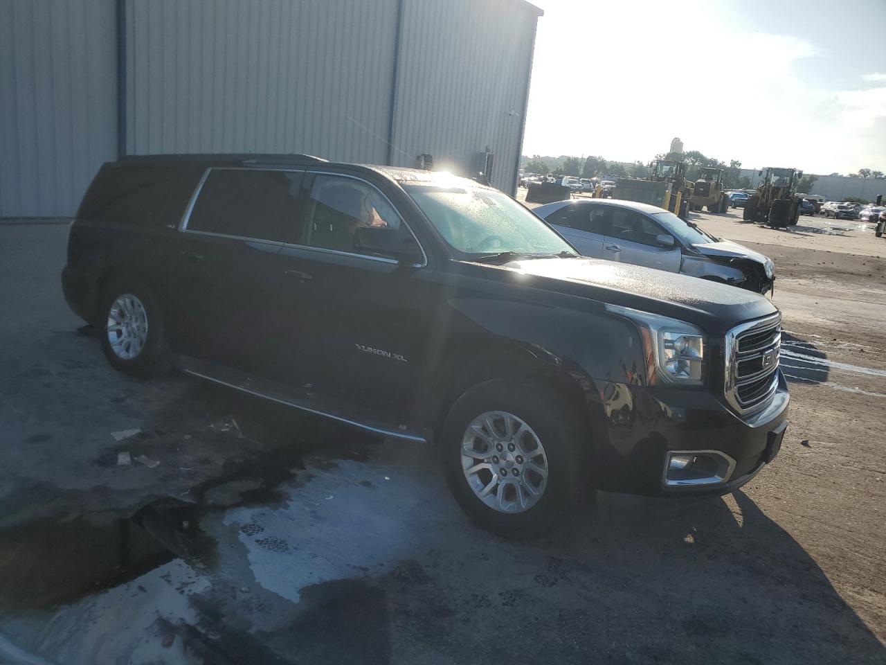 GMC YUKON C1500 SLT