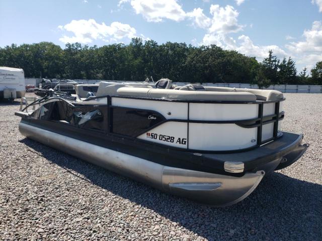 BARLETTA BOATS C22UC TRITOON