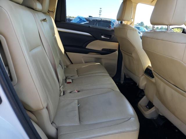 2017 TOYOTA HIGHLANDER SE 5TDJZRFH5HS519727