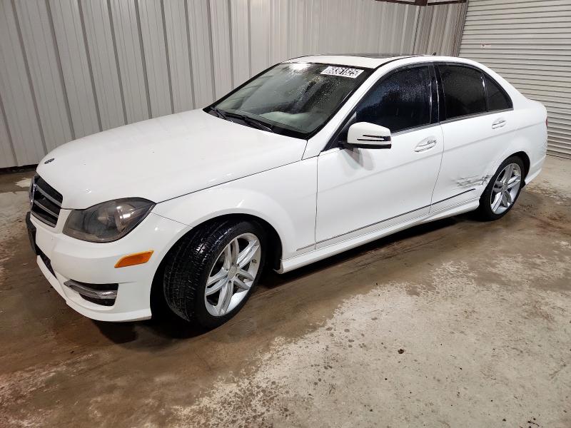 2014 MERCEDES-BENZ C 250 - WDDGF4HB3ER313451