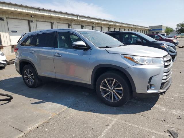 2019 TOYOTA HIGHLANDER 5TDKZRFH8KS555407