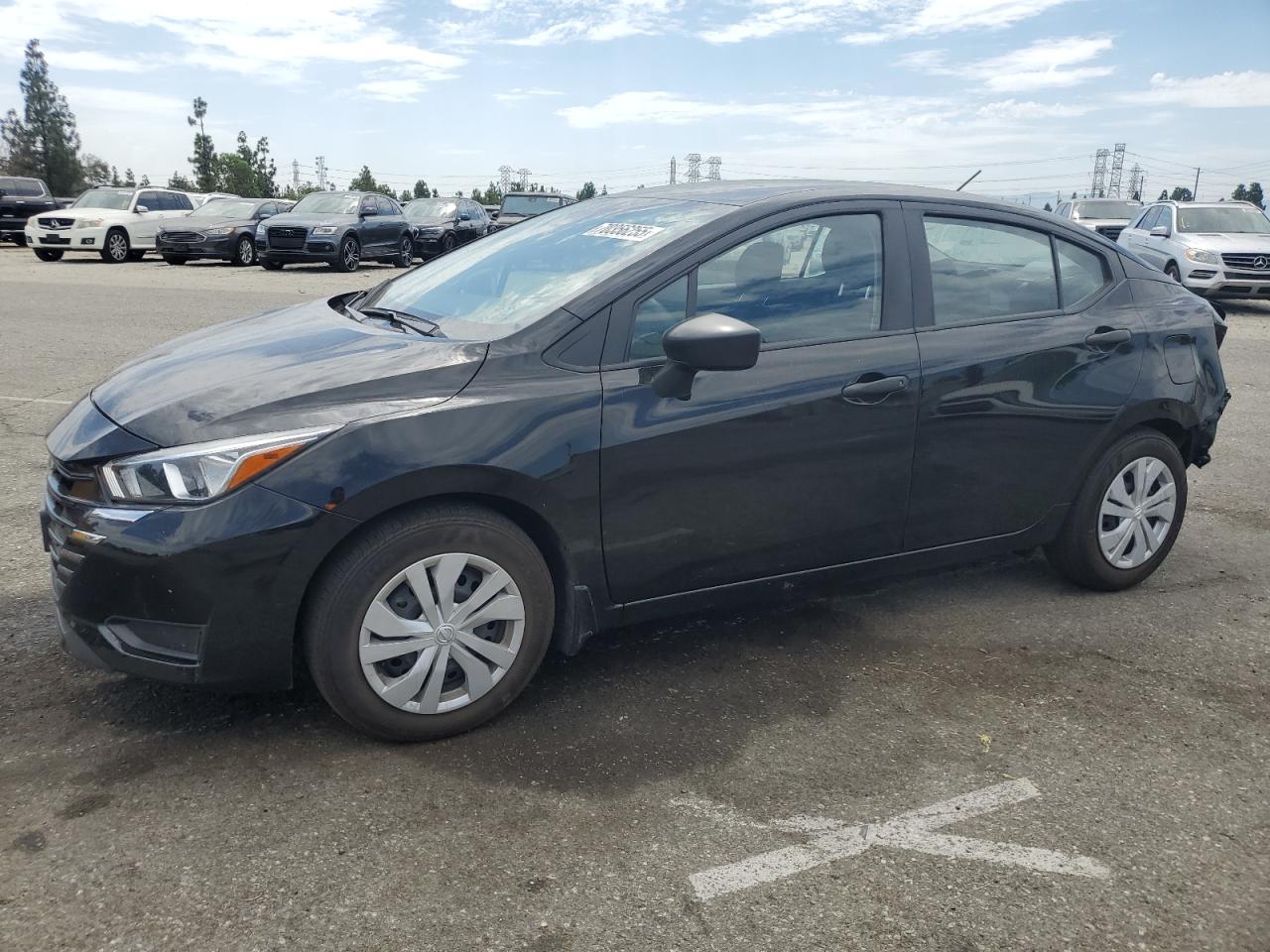 NISSAN VERSA S