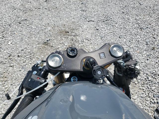 2025 SUZUKI GSX-R750 JS1GR7MA2S7101383