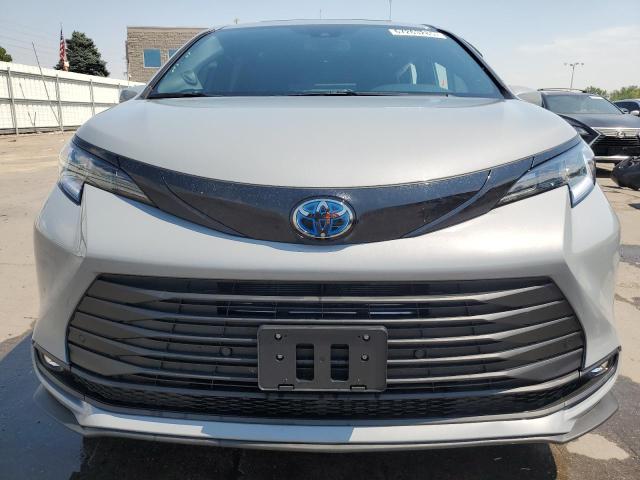 2025 TOYOTA SIENNA XSE - 5TDCSKFC9SS196279