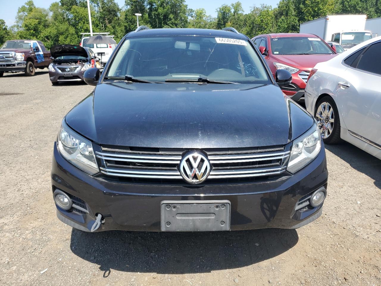 VOLKSWAGEN TIGUAN S