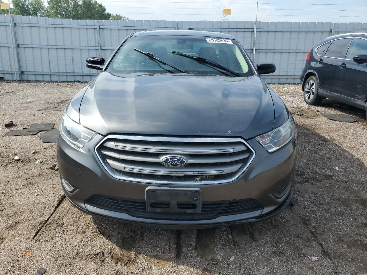 FORD TAURUS SE