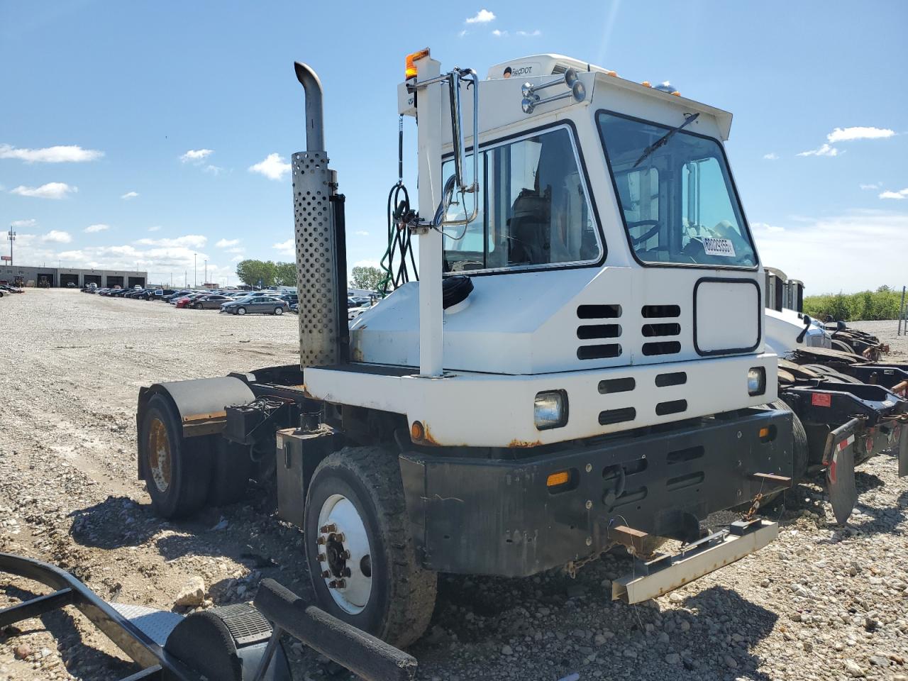 Lot #3309575553 2011 CAPACITY YARD TRUCK