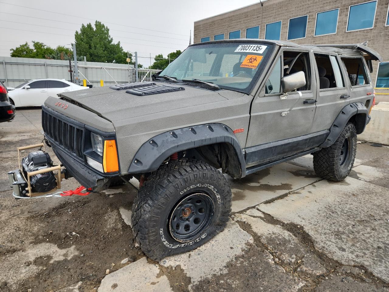 Vehicle photo