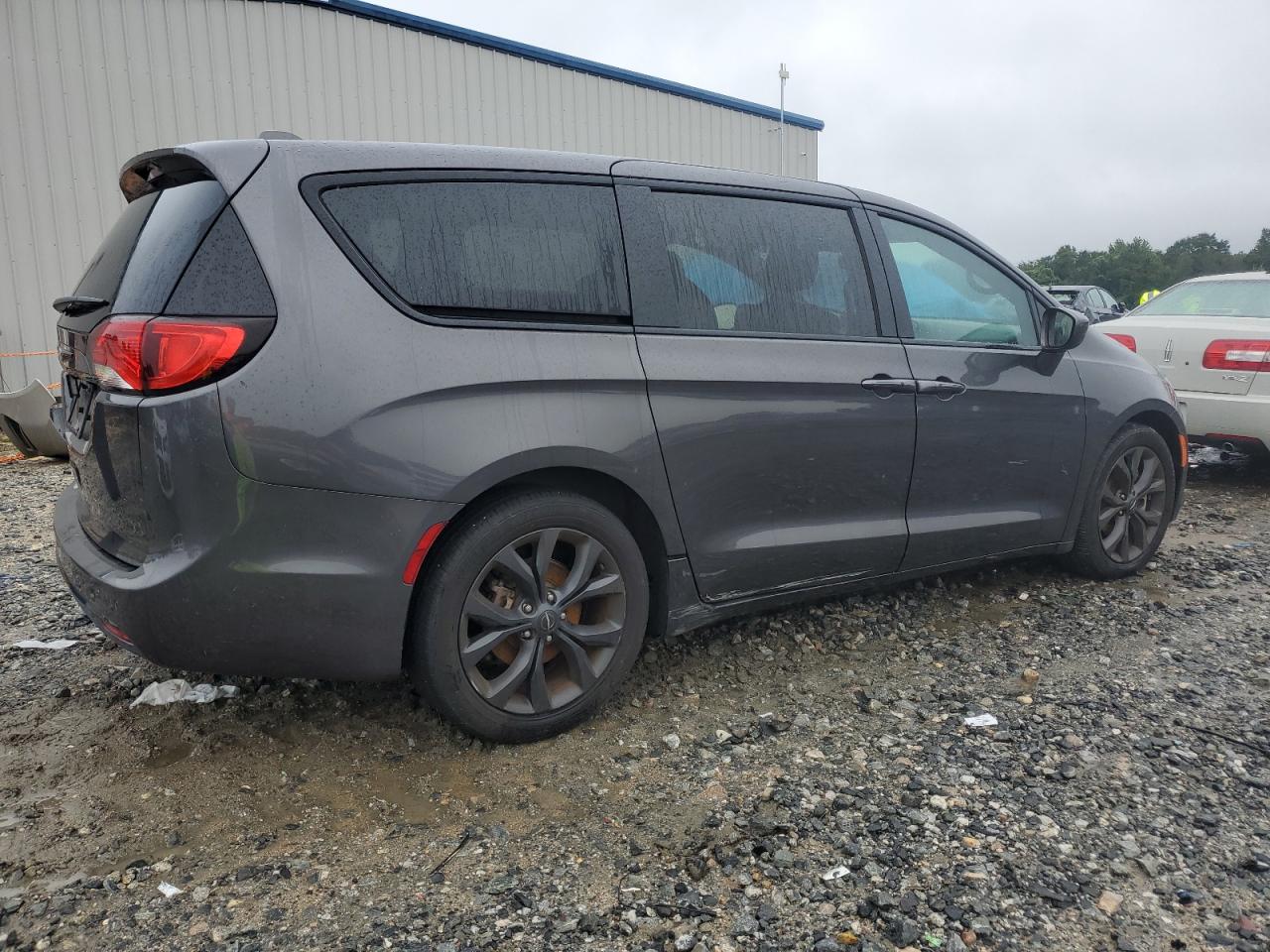 CHRYSLER PACIFICA TOURING PLUS