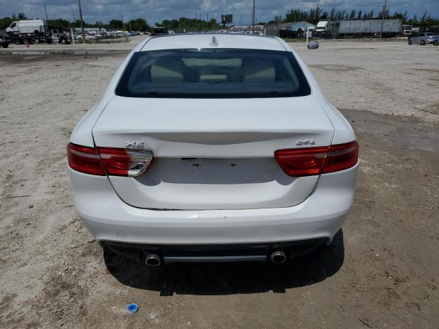 2018 JAGUAR XE SAJAR4FX8JCP27863