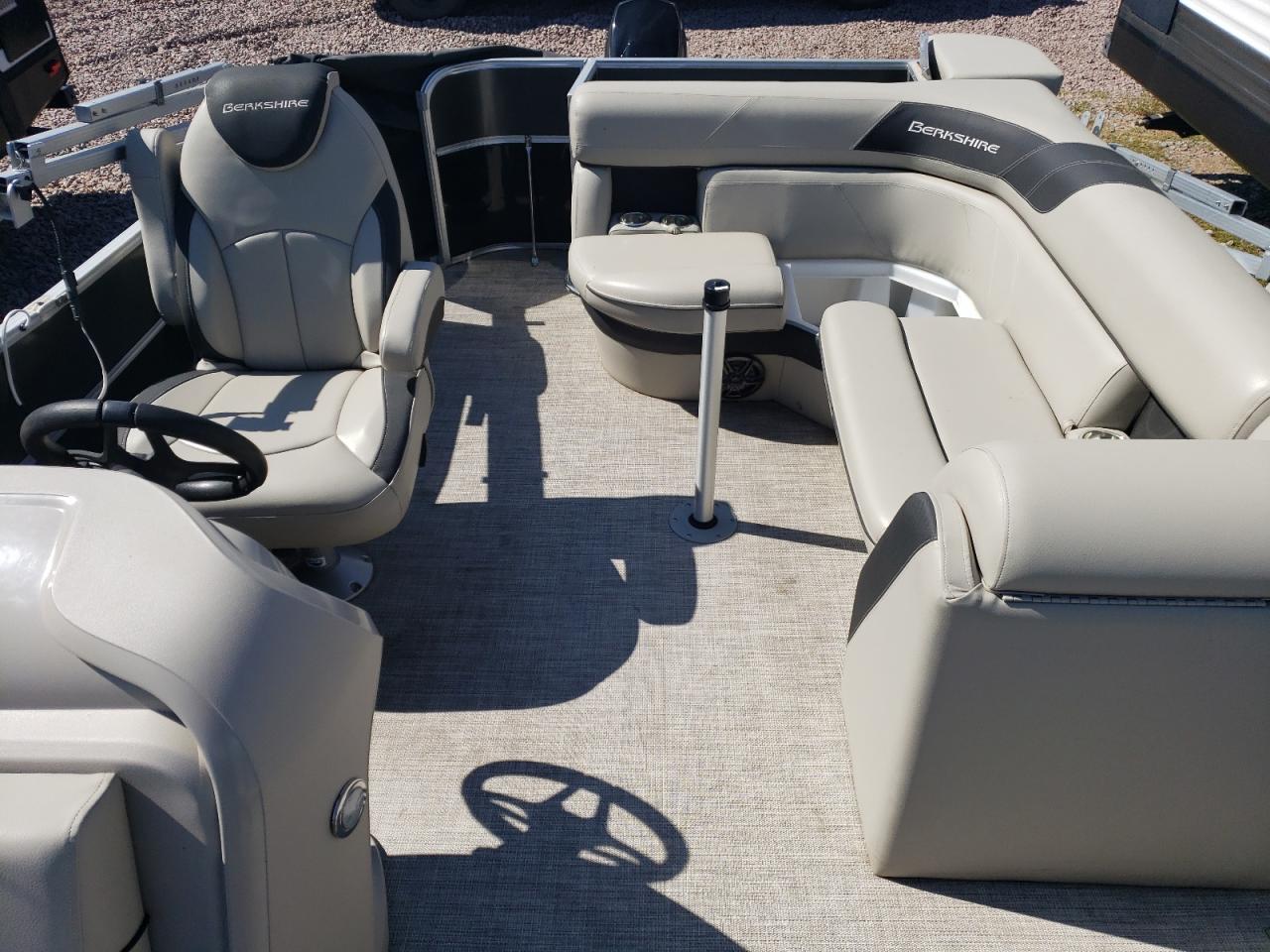 Lot #3257275753 2022 BERK BERKSHIRE 20 LE