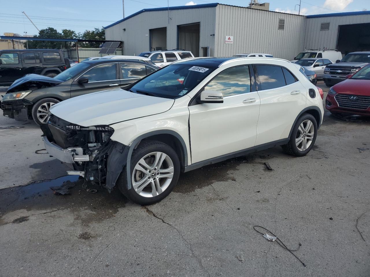 MERCEDES-BENZ GLA-CLASS 250 4MATIC