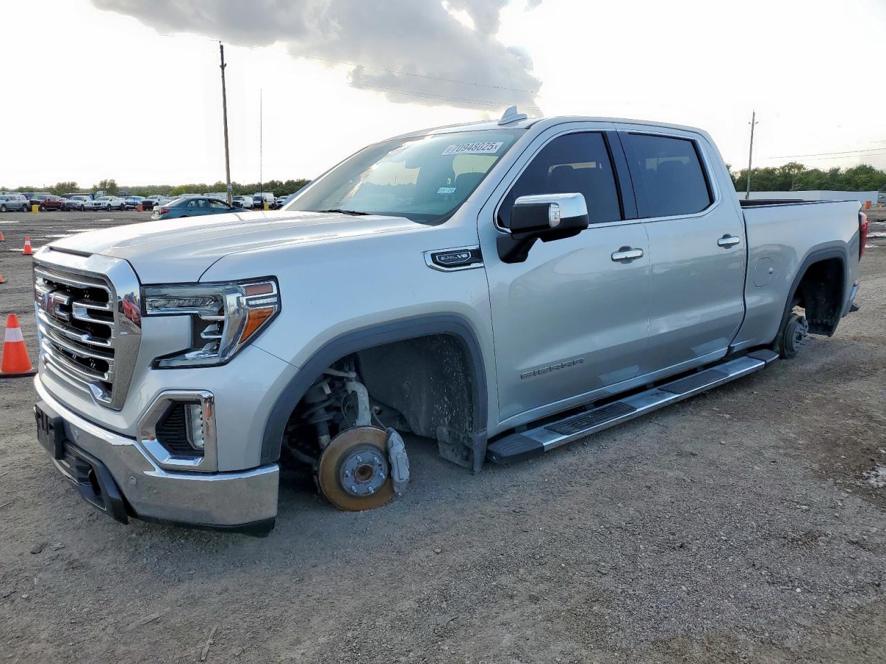 GMC SIERRA C1500 SLT