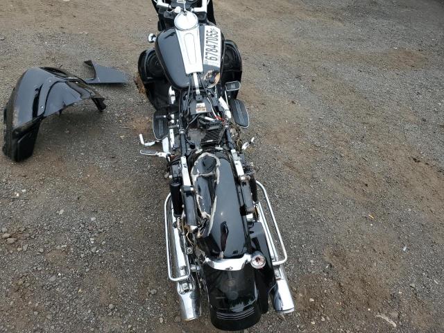 2011 HARLEY-DAVIDSON FLTRX 1HD1KHM18BB647896