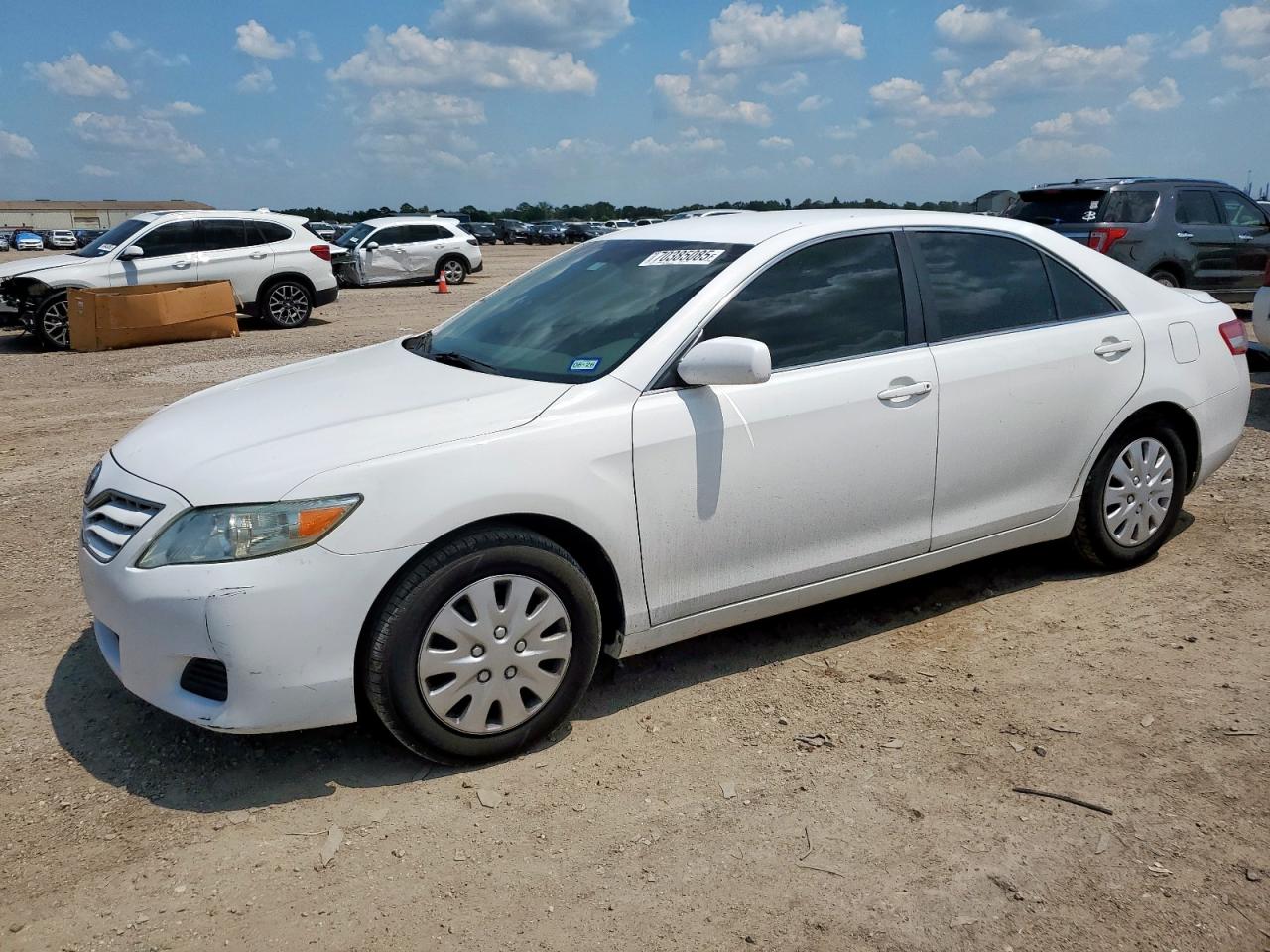 TOYOTA CAMRY BASE