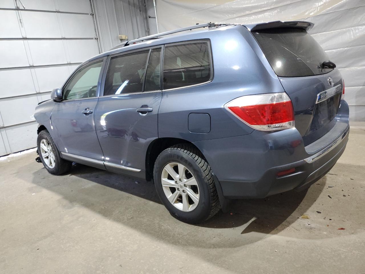 TOYOTA HIGHLANDER BASE