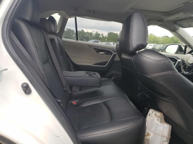 2019 TOYOTA RAV4 XLE - JTMW1RFVXKJ003516