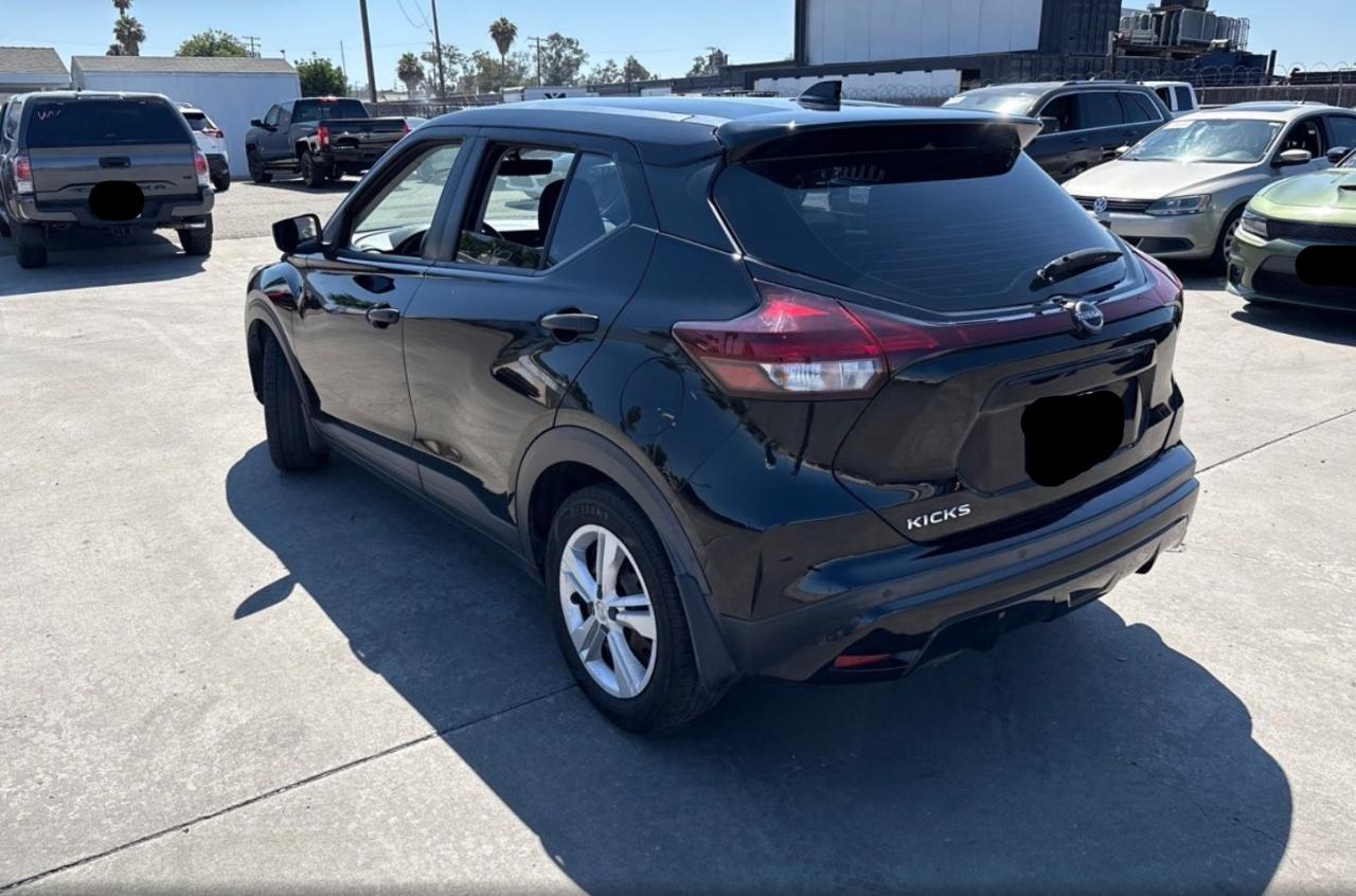 NISSAN KICKS S
