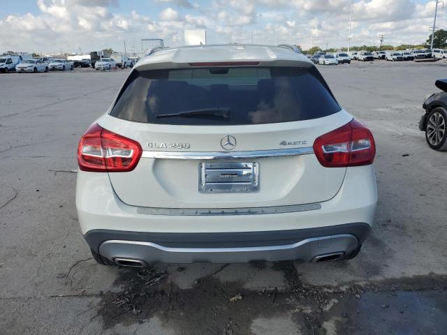 2018 MERCEDES-BENZ GLA 250 4M WDCTG4GB5JJ448571