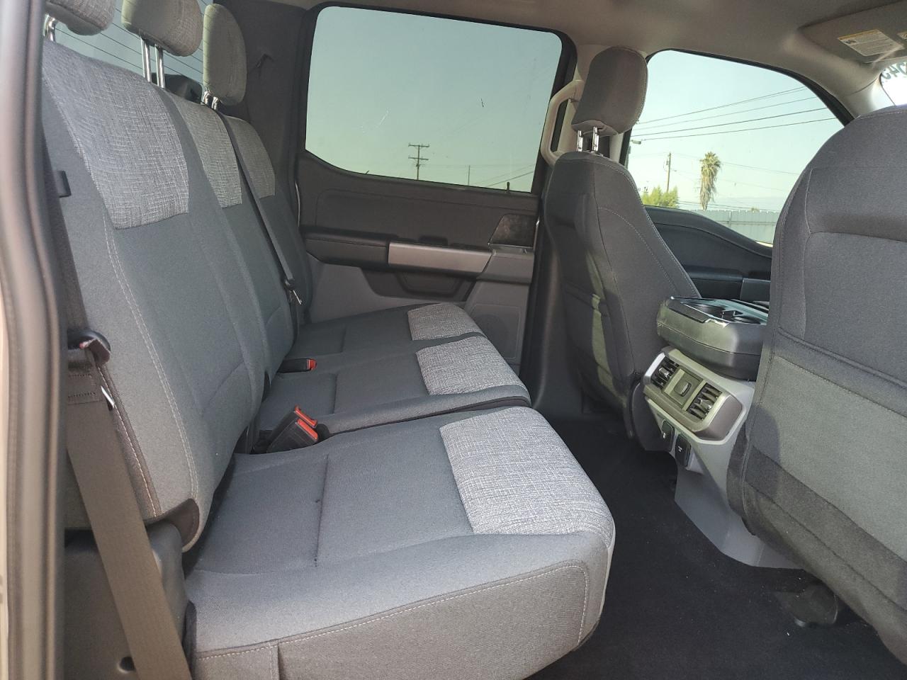 FORD F-150 LIGHTNING PRO