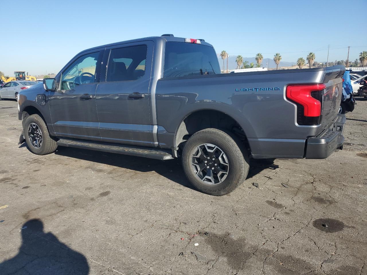 FORD F-150 LIGHTNING PRO