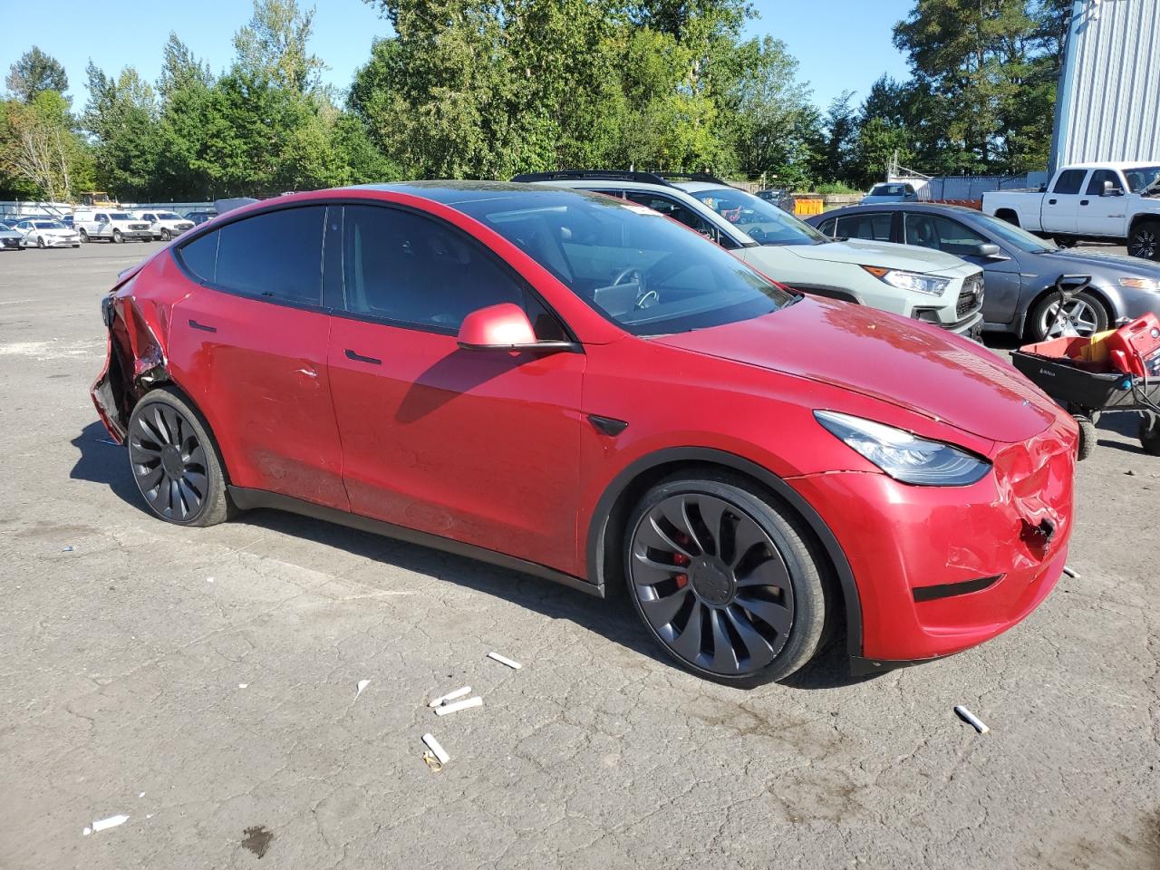 TESLA MODEL Y