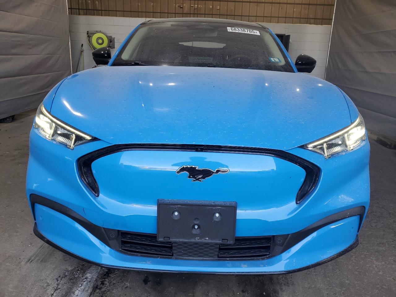 FORD MUSTANG PREMIUM