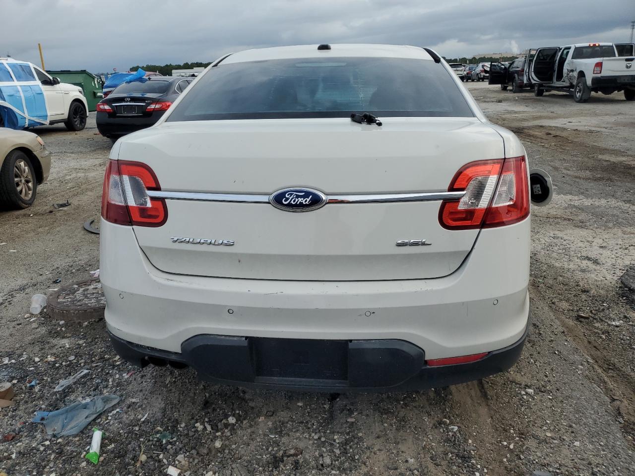 FORD TAURUS SEL