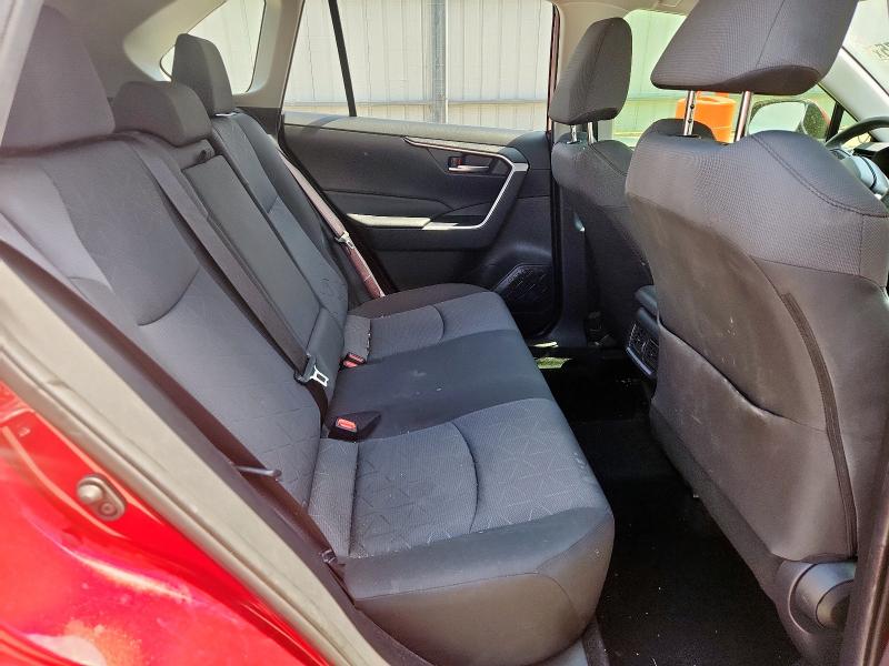 2019 TOYOTA RAV4 XLE - JTMW1RFV2KJ015322