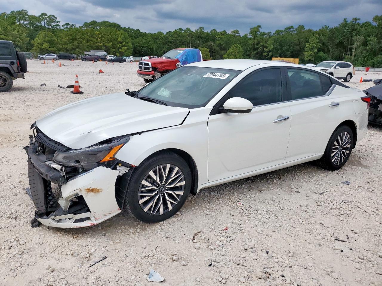NISSAN ALTIMA SV