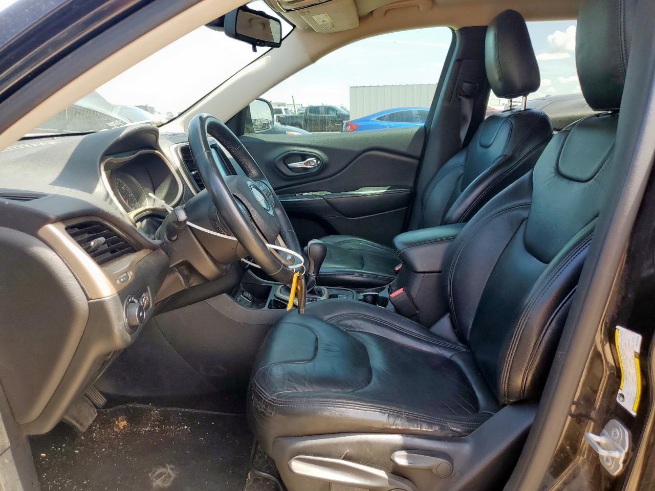 JEEP GRAND CHEROKEE LATITUDE