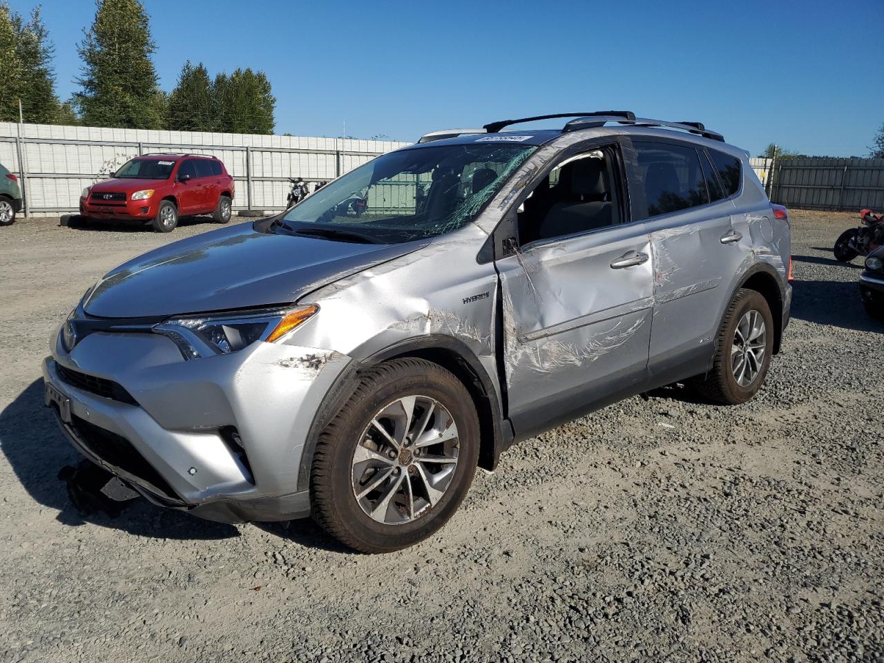 TOYOTA RAV4 LE