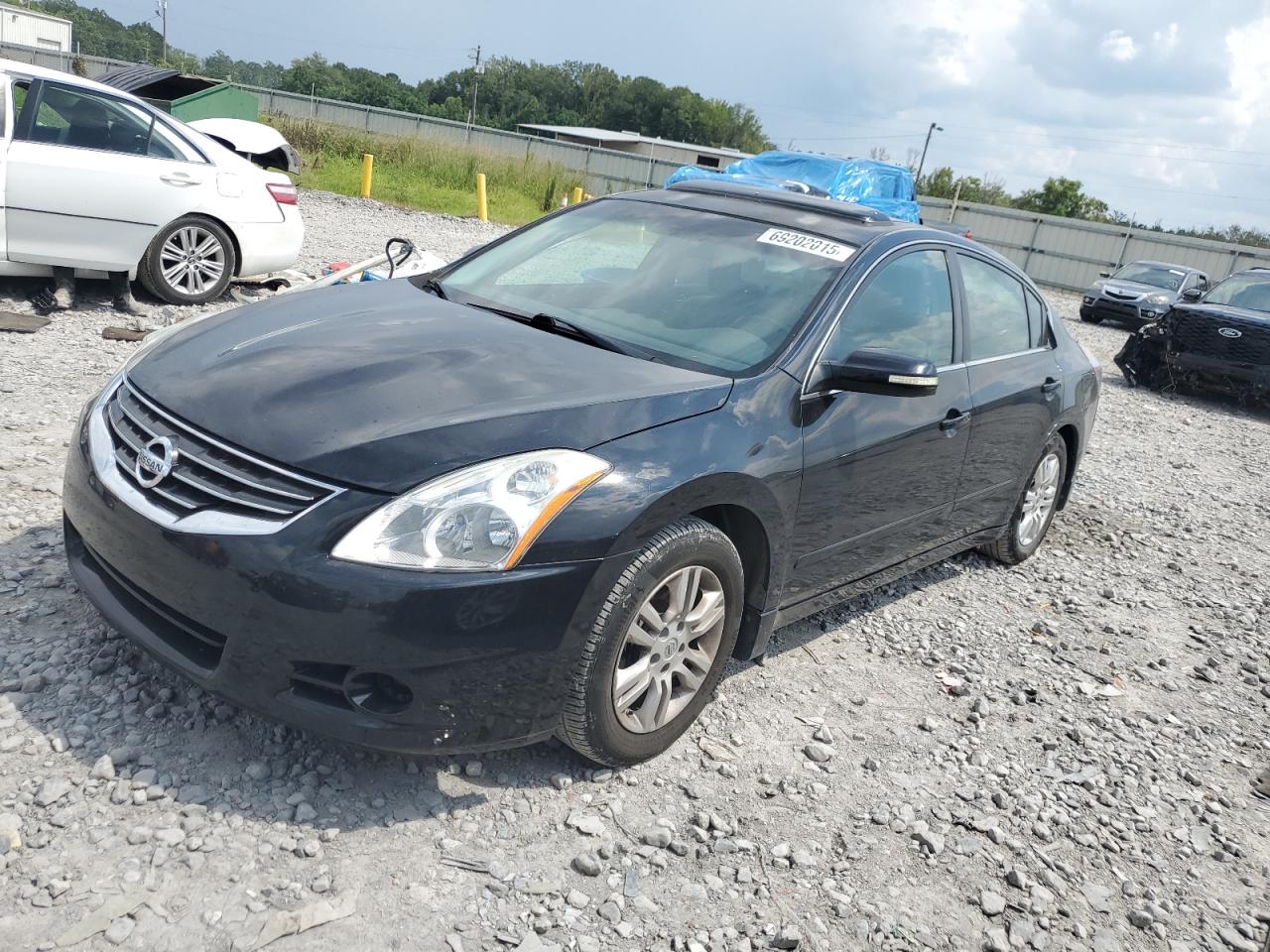 Salvage Nissan Altima