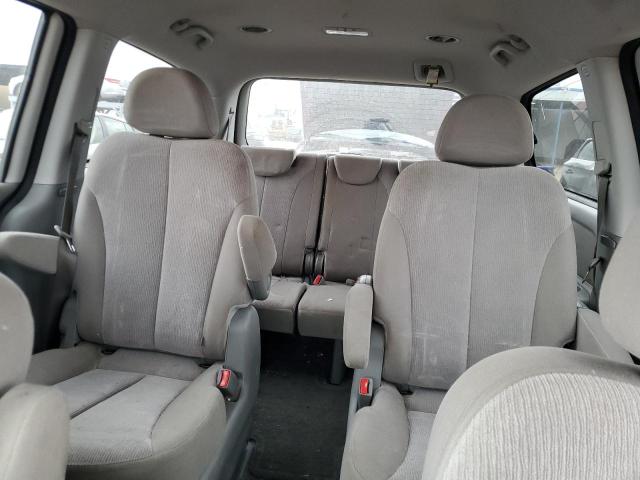 2011 KIA SEDONA LX #3292338269