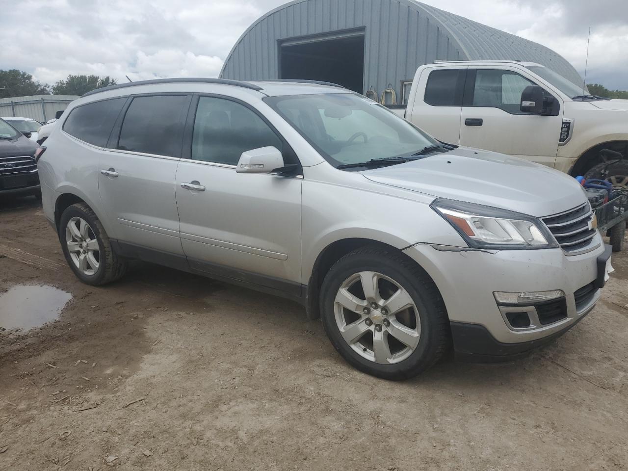 CHEVROLET TRAVERSE LT
