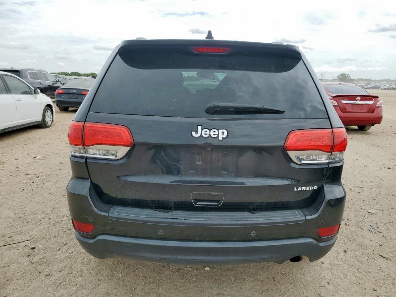 JEEP GRAND CHEROKEE LAREDO