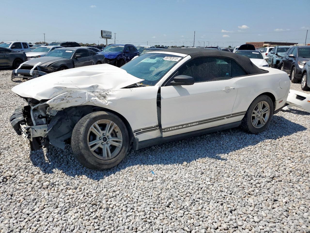 FORD MUSTANG