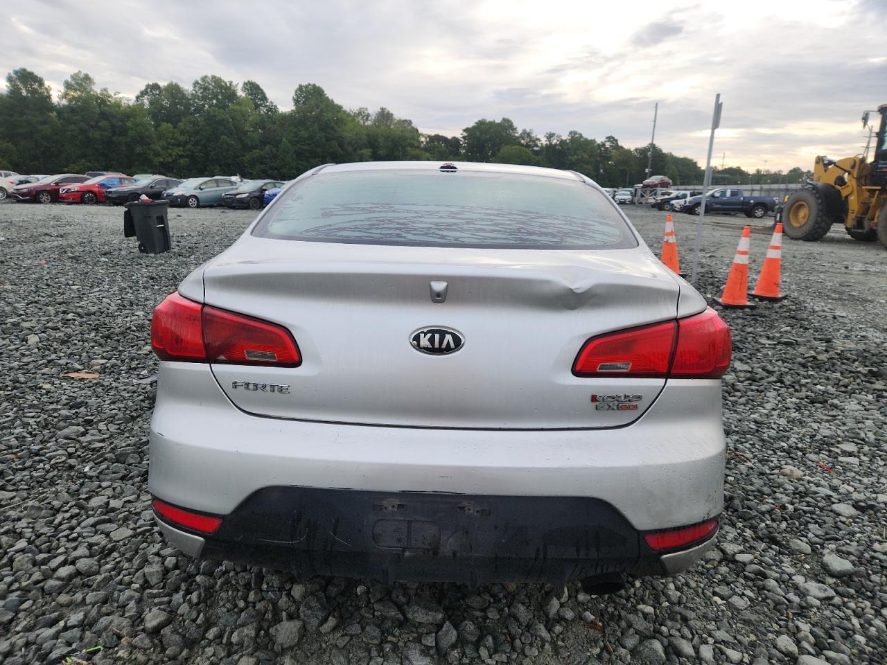 KIA FORTE EX