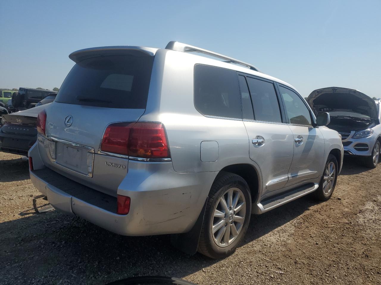 LEXUS LX 570
