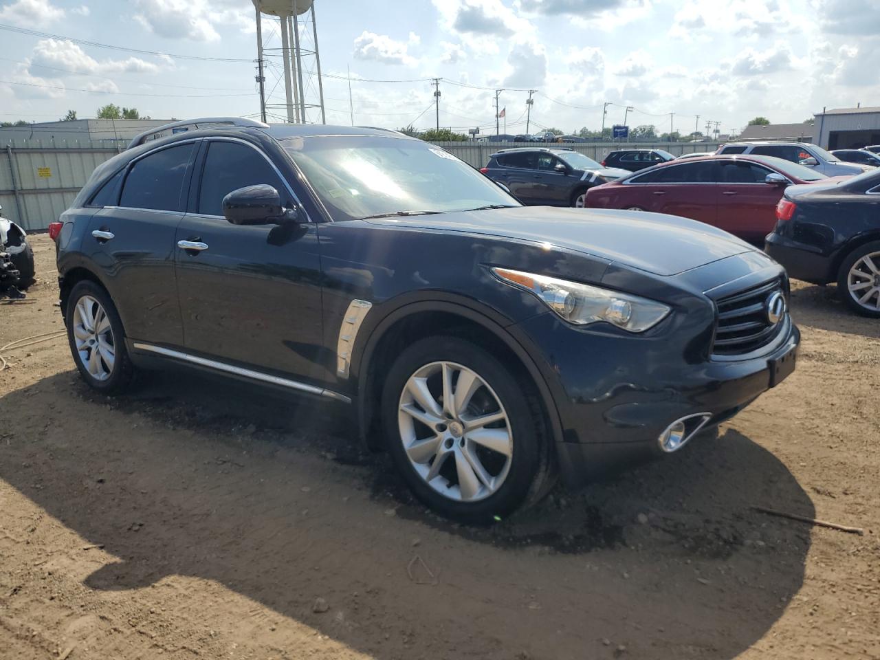 INFINITI QX70