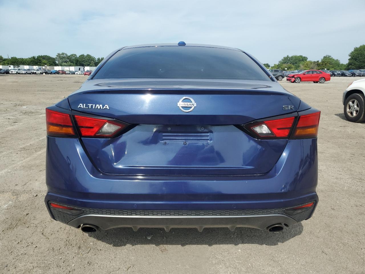 NISSAN ALTIMA SR