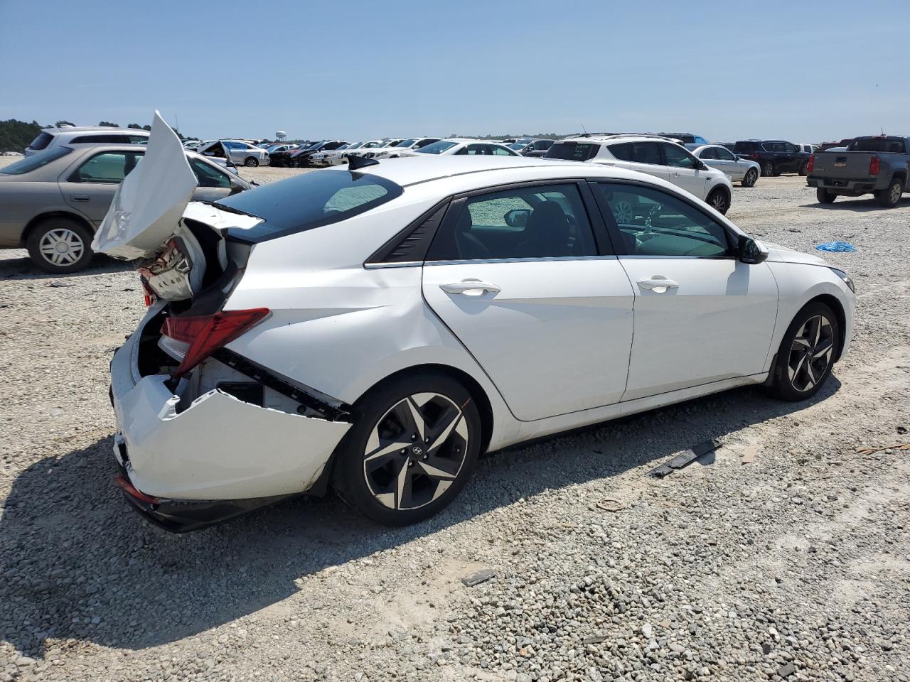 HYUNDAI ELANTRA LIMITED