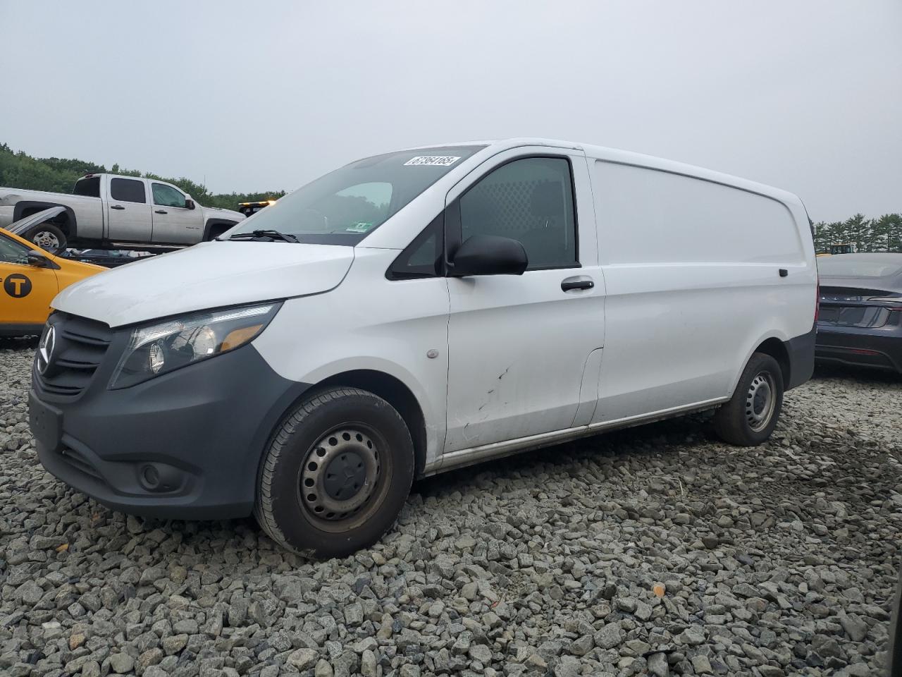 MERCEDES-BENZ METRIS