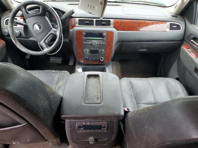 2010 CHEVROLET SUBURBAN K - 1GNUKJE39AR203171